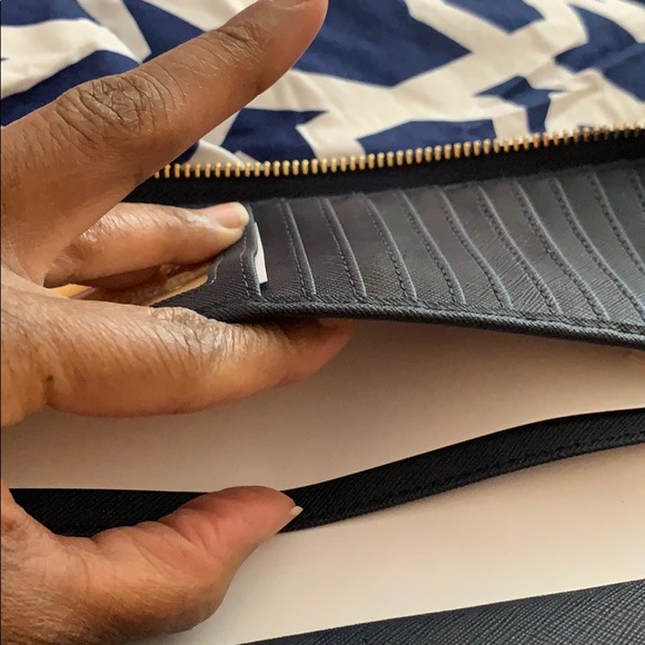 Michael Kor wristlet - Picture 10 of 14